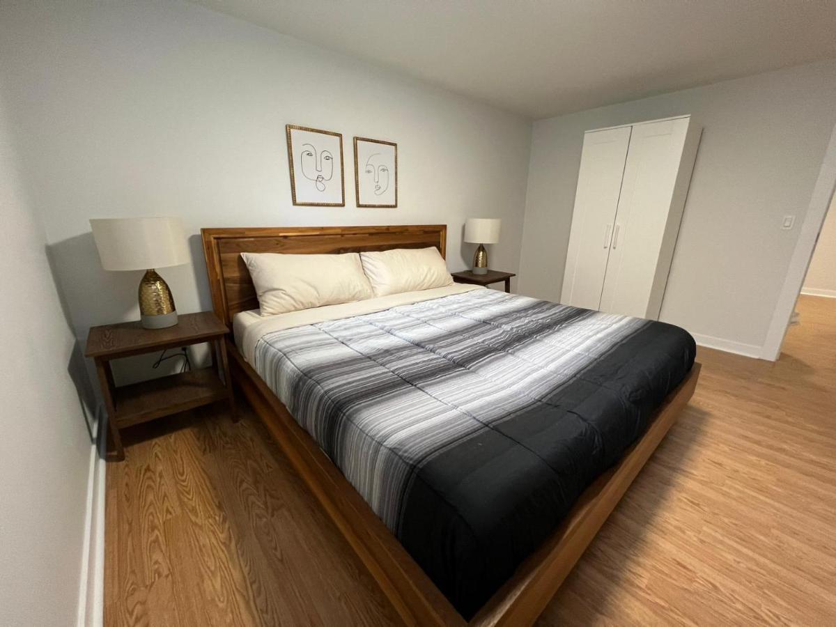 Letitia Heights !B Spacious And Quiet Private Bedroom With Shared Bathroom Barrie Exteriör bild